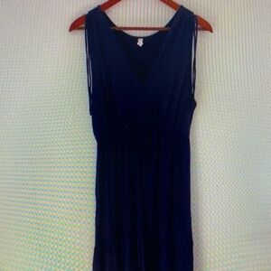 Elegant Navy Blue Sleeveless Dress